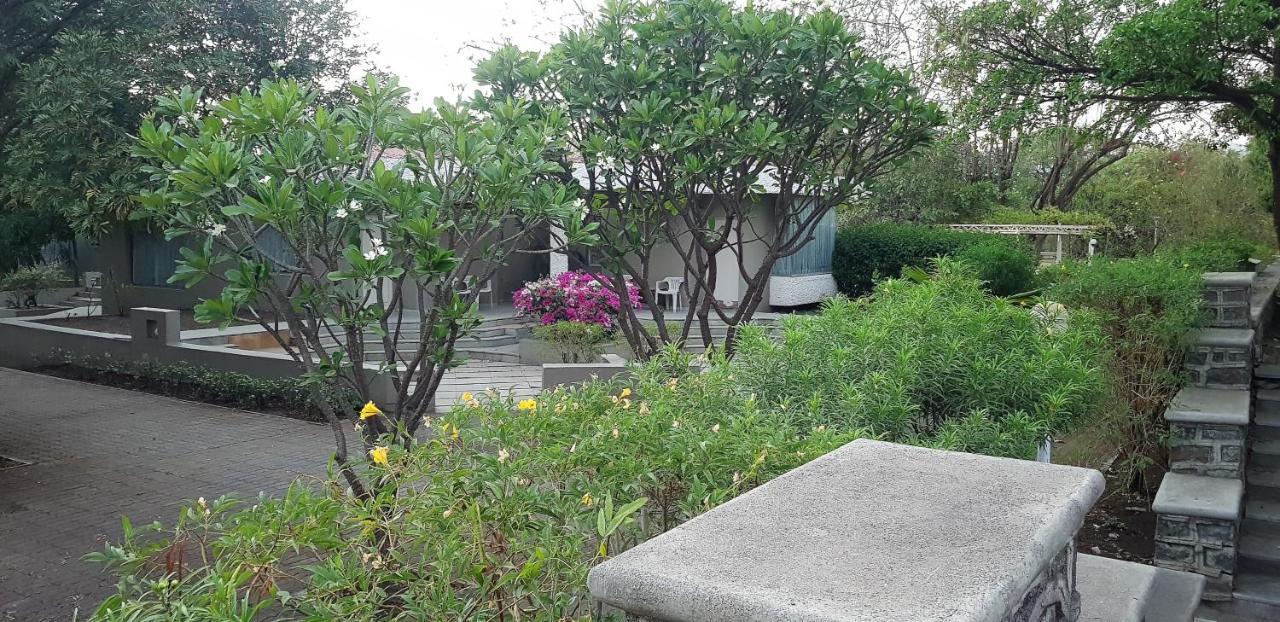The Meadows Resort And Spa Aurangabad  Exterior photo