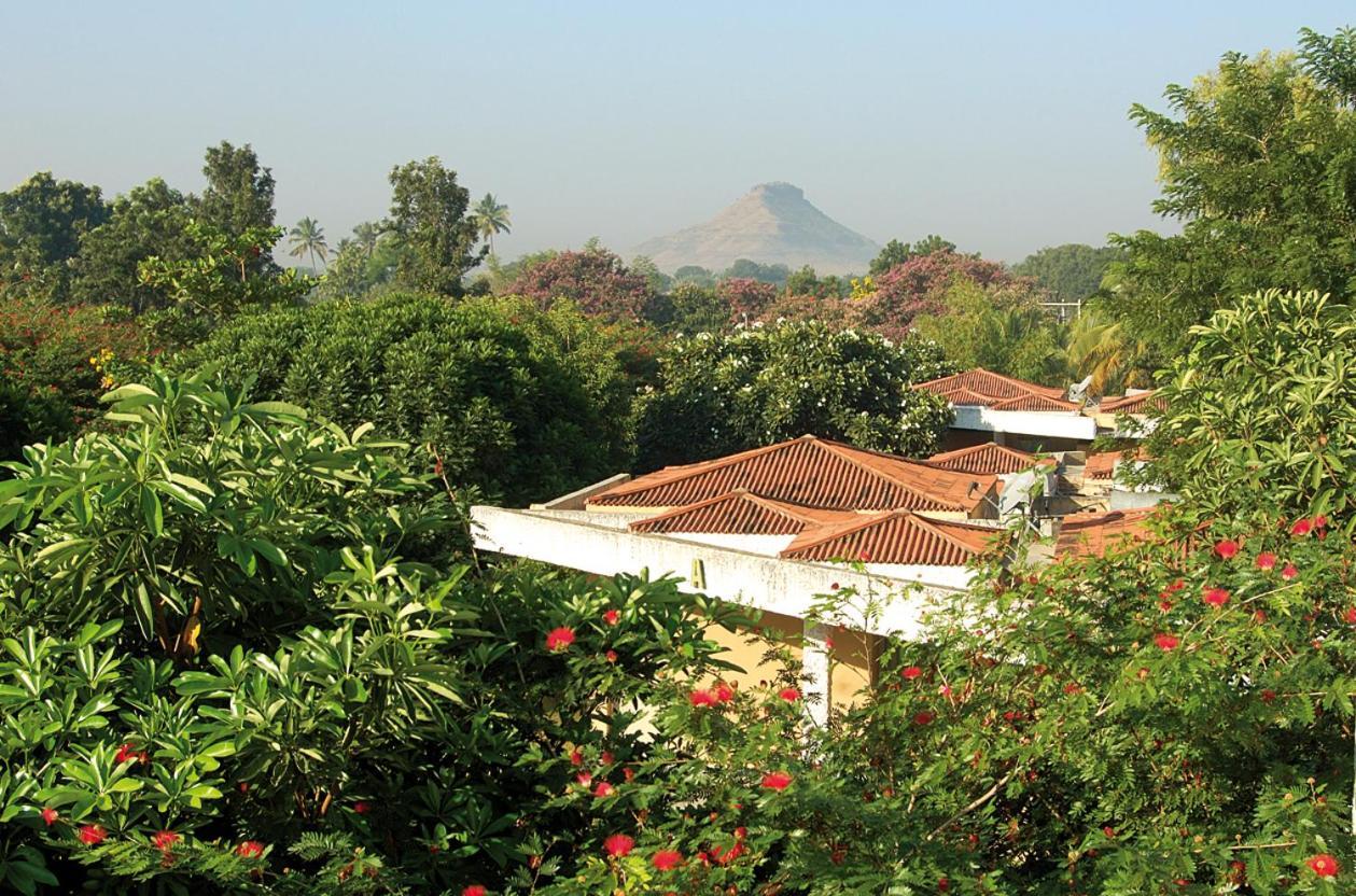 The Meadows Resort And Spa Aurangabad  Exterior photo